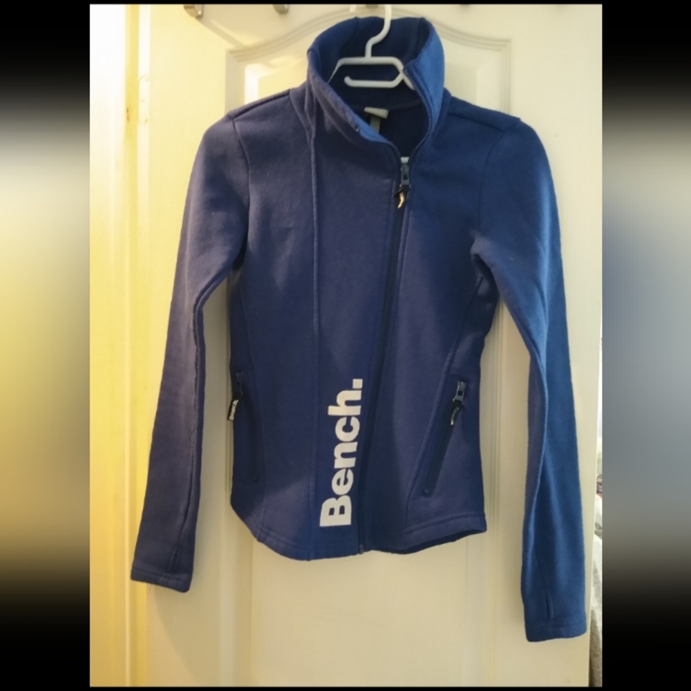 Bench sweater - Picture 1 of 1